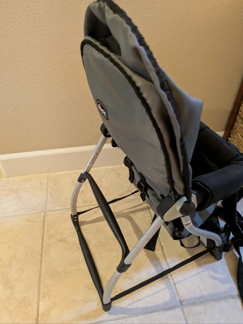 Chicco SmartSupport Backpack Carrier Gray/ Black Aluminum Lightweight - Picture 8 of 11